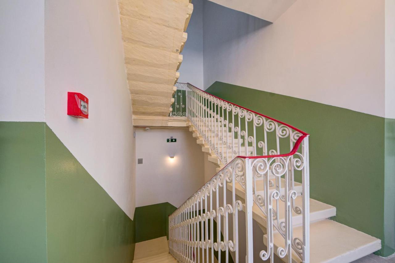 Private Rooms With Bathroom In Valeta Exterior foto