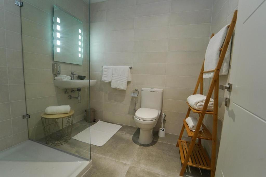 Private Rooms With Bathroom In Valeta Exterior foto